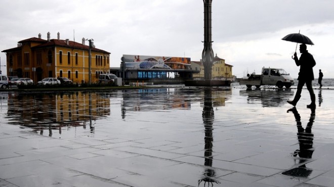 İzmir’de etkili sağanak yağış!