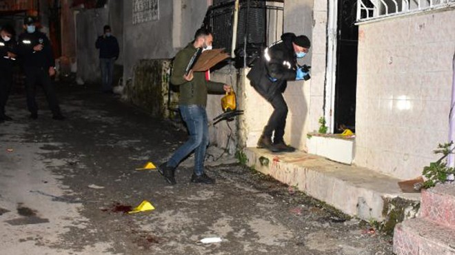 İzmir de feci olay... Misafir gittiği evde başından vuruldu!