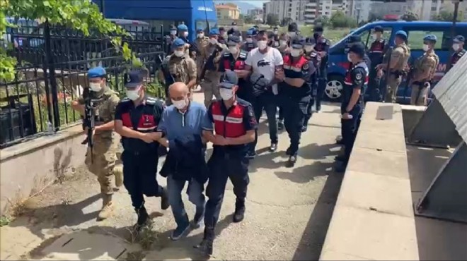İzmir de firari 10 hükümlü yakalandı