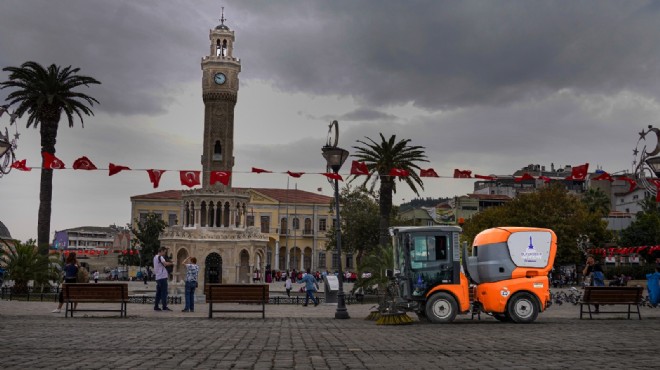 Bir günde 20 ton atık... Hedef temiz İzmir!