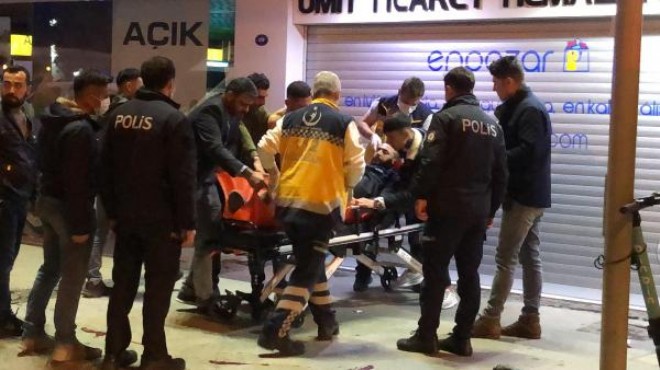 İzmir de iki grup arasında bıçaklı kavga: 1 i ağır 2 yaralı!