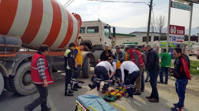 İzmir de kaza: Taktığı kask hayatını kurtardı