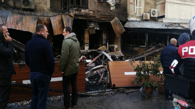 İzmir de korkutan yangın: 5 kişi hastaneye kaldırıldı