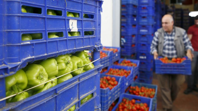 İzmir de Ramazan bereketi: Sebze-meyve fiyatları düşüyor!