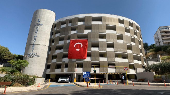 İzmir’de sağlıkçılara ücretsiz otopark hizmetine devam kararı!