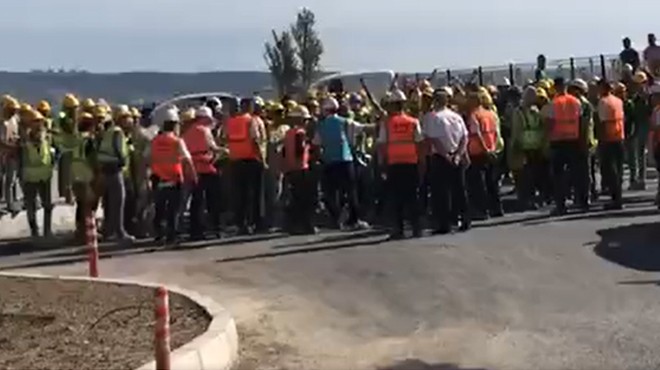 İzmir de  sarı  isyan! İşçiler eyleme geçti