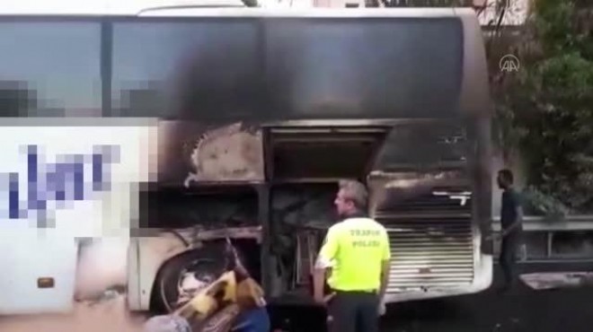 İzmir de seyir halindeki yolcu otobüsü yandı!