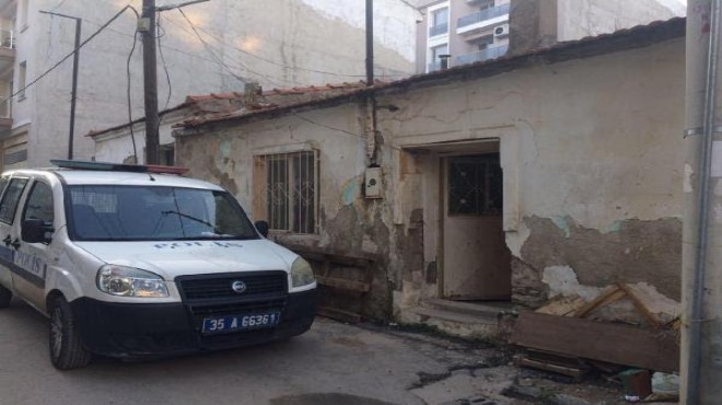 İzmir’de sır cinayet: Evinde kanlar içinde bulundu