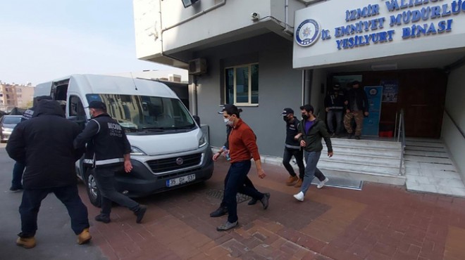 İzmir de son 2 yılda FETÖ den bin 525 tutuklama!