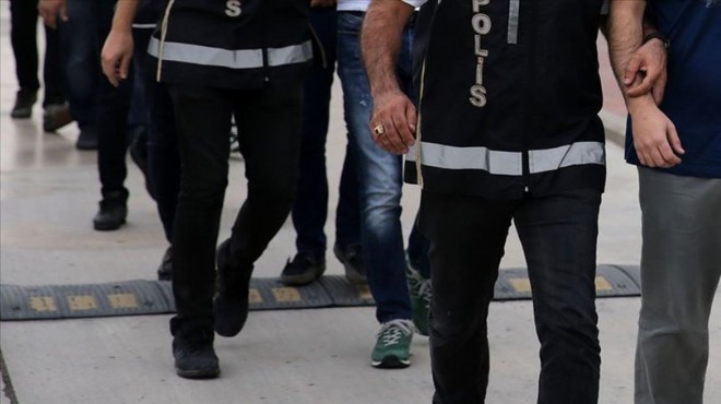 İzmir deki FETÖ baskınına 36 tutuklama!