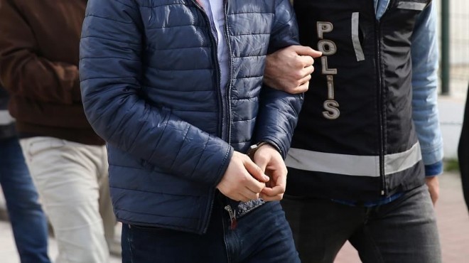 İzmir deki uyuşturucu baskınlarında 19 tutuklama