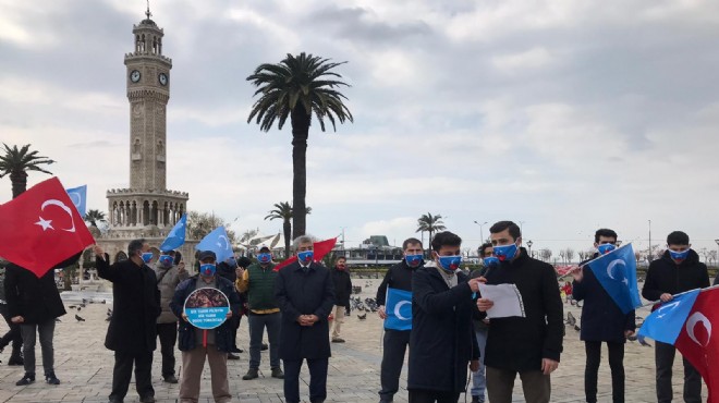 İzmir den Çin in Doğu Türkistan politikalarına tepki