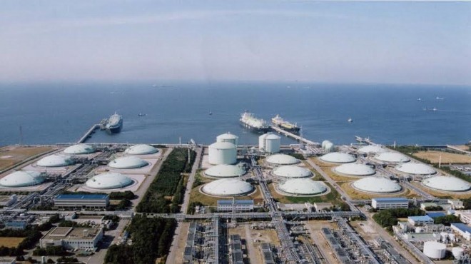 İzmir’e yapılacak yüzen LNG tesisine EPDK onayı