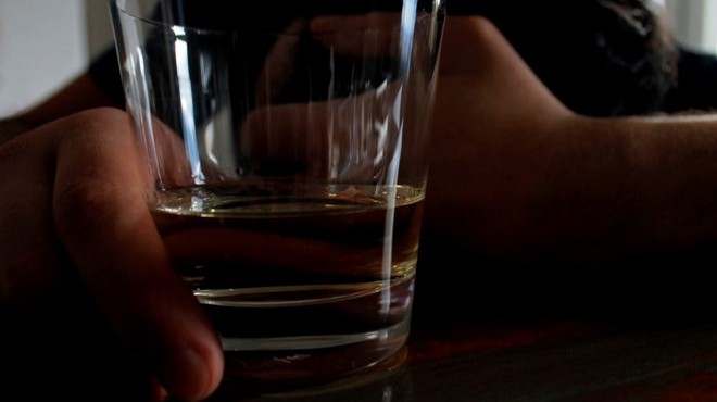 İzmir Gıda Mühendisleri Odası’ndan çağrı: Alkollü içkide vergiler düşürülmeli!