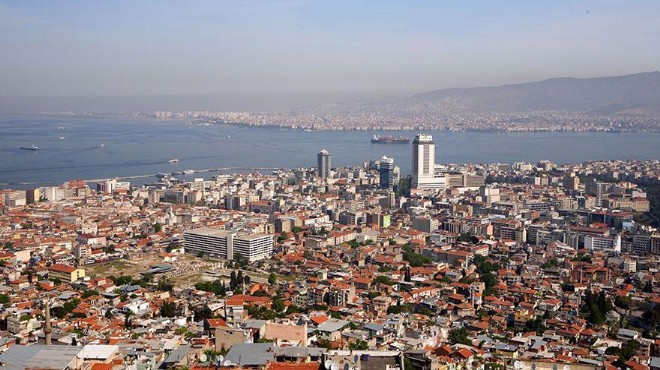 İzmir in en büyük tehlikesi: Deprem!