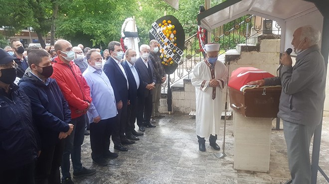İzmir in eski milletvekili hayatını kaybetti