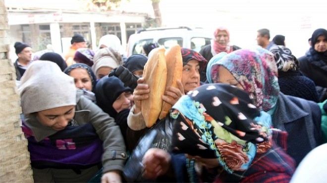 İzmir in göbeğinde büyük mücadele: Ekmek kavgası!