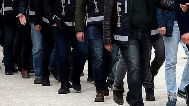 İzmir in ilçelerine zehir baskını: 17 gözaltı!
