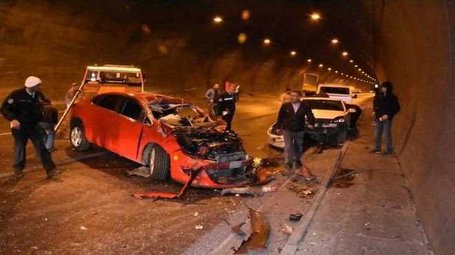İzmir in kaza raporu: Çevre yollarına dikkat!