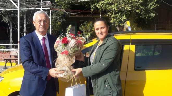 İzmir’in ‘Şoför Nebahat’ı Sevim, 5 yıldır yollarda direksiyon sallıyor