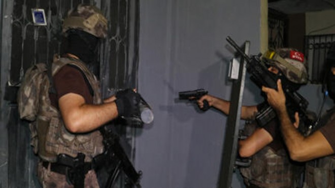 İzmir merkezli uyuşturucu operasyonu: 11 gözaltı