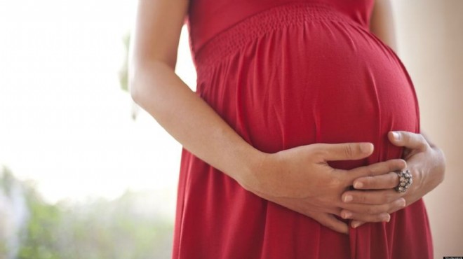 Kadınlara hamilelikle ilgili kritik yaş uyarısı