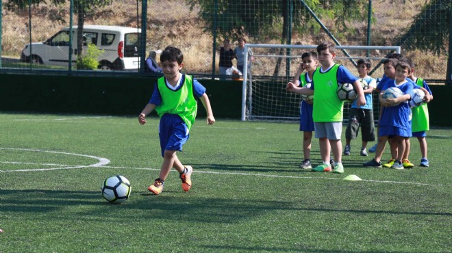 Karabağlar’da yaz spor okulları başlıyor