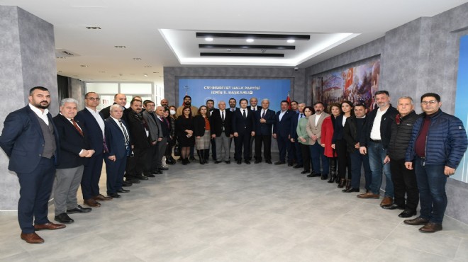 Karabağlar dan CHP İzmir İl Başkanlığı na  hayırlı olsun  ziyareti