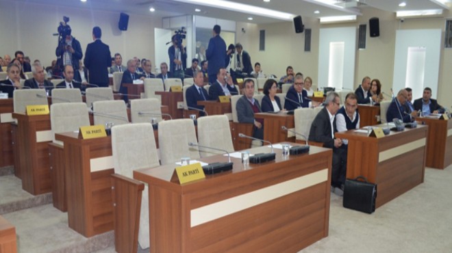 Karabağlar Meclisi’nde  seçim  depremi: Oturum iptal!