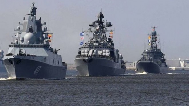 Karadeniz kaynıyor! Rusya 15 savaş gemisi gönderdi