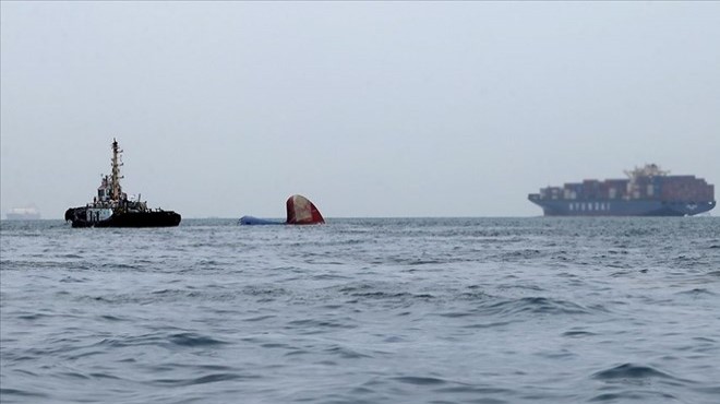 Kargo gemisi battı: 15 kişi kayıp