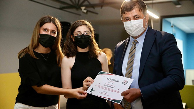 Karşıyaka Kolektif girişimcileri imzalarını attılar