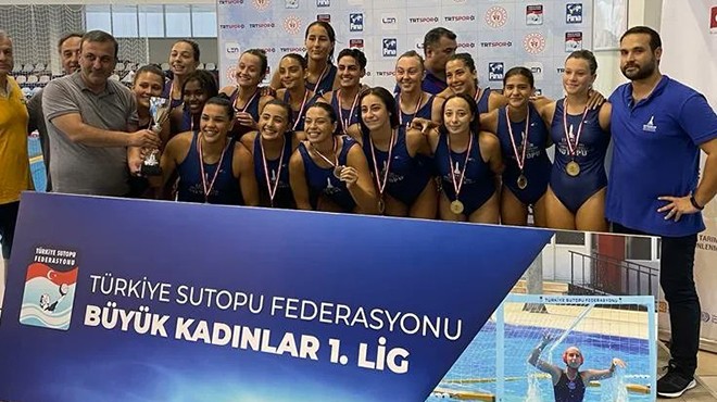 Ve Kupa İzmir de...  Su gibi  şampiyonluk!