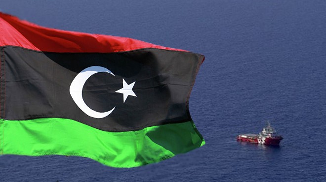 Libya da göçmenleri taşıyan tekne battı: 100 ölü