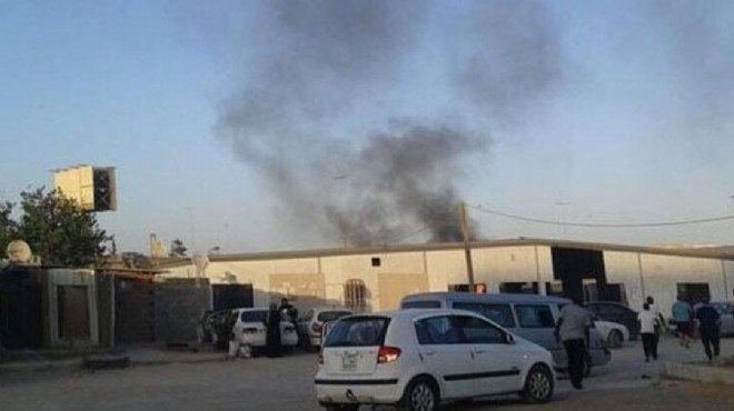 Libya da sivillere bombalı saldırı: 4 ölü