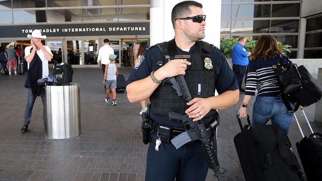 Los Angeles havalimanında silah sesi paniği