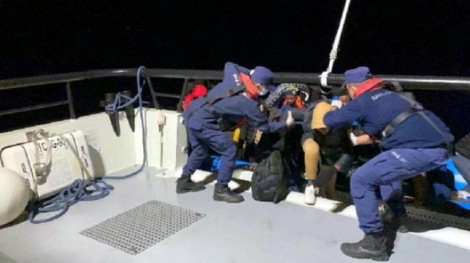 Mahsur kalan 29 kaçak göçmen kurtarıldı!