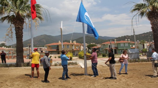 Menderes sahilleri mavi bayrakla taçlandı