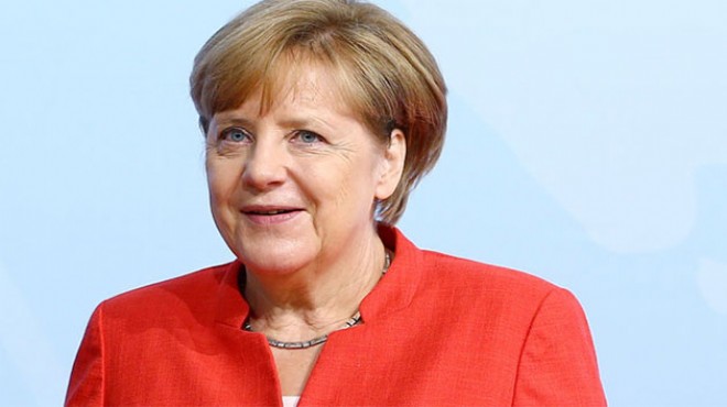 Merkel: Almanya da da ırkçılık var!