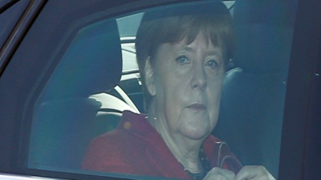 Merkel e ağır darbe!