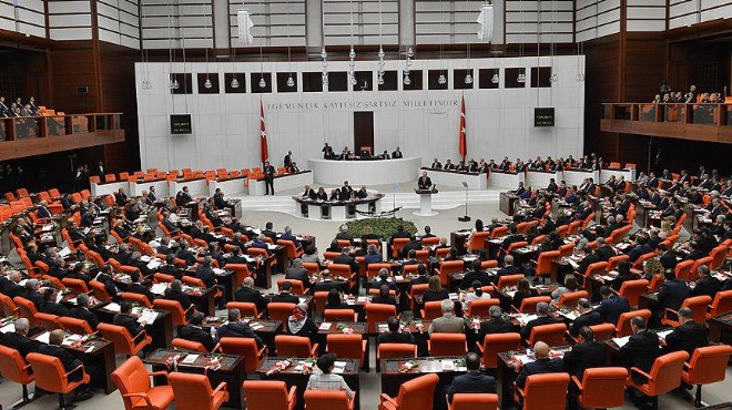 MHP’li  Hayırcı Vekil den çarpıcı mesajlar: Baskı olmasa en az 40 AKP’li...