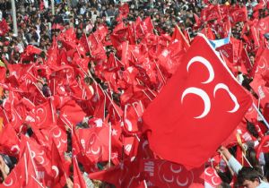MHP İzmir’de liste bombası: 2 milletvekili... 