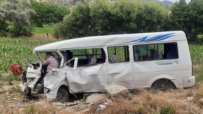 Minibüs tarlaya devrildi: 1 kişi öldü