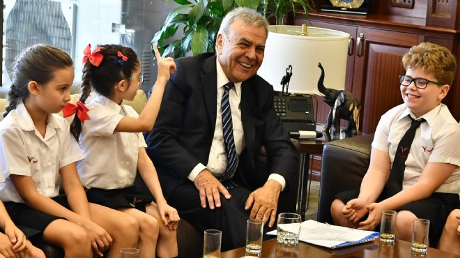 Minikler sordu,  Başkan Amca  anlattı: Çocuk gözüyle İzmir...