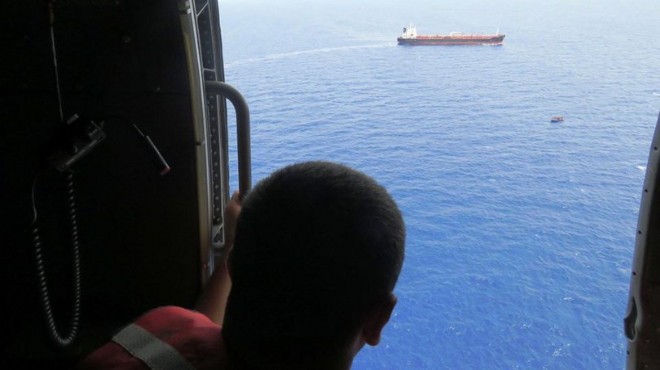 MSB duyurdu: Akdeniz de 80 göçmen kurtarıldı
