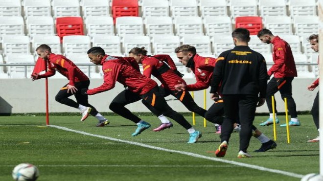 Mustafa Denizli Stadı Galatasaray ı ağırladı