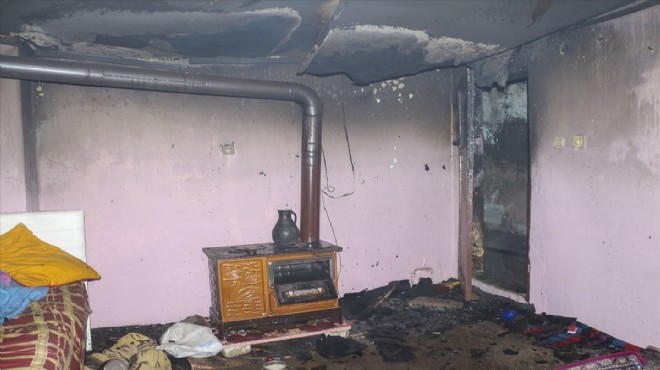 Müstakil ev yandı... Karı-koca dumandan etkilendi!
