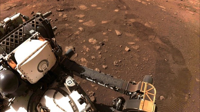 Keşif aracı Mars ta ilk test sürüşünü yaptı