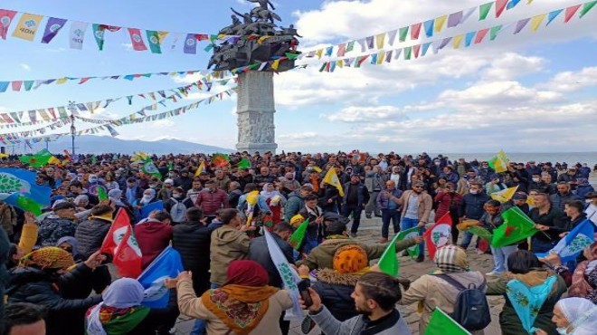 İzmir deki Nevruz kutlamalarında 49 gözaltı!