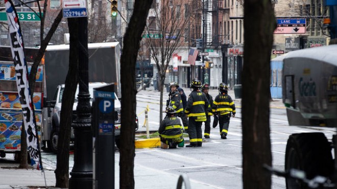 Boru sızıntısı yaşandı... New York ta asbest alarmı